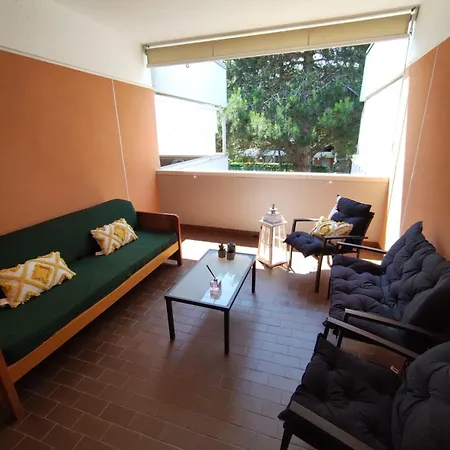 Appartamento Monolocale Con Piscina E Terrazzo Bibione