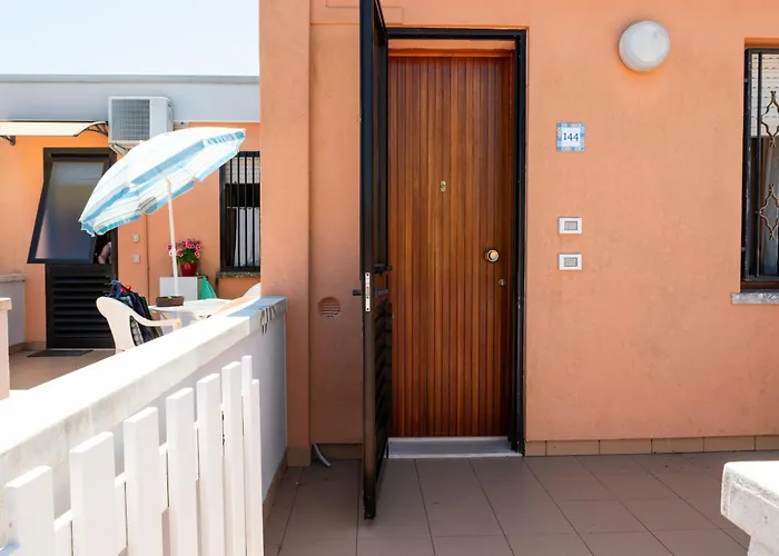 アパート Monolocale Con Piscina E Terrazzo ビビオーネ